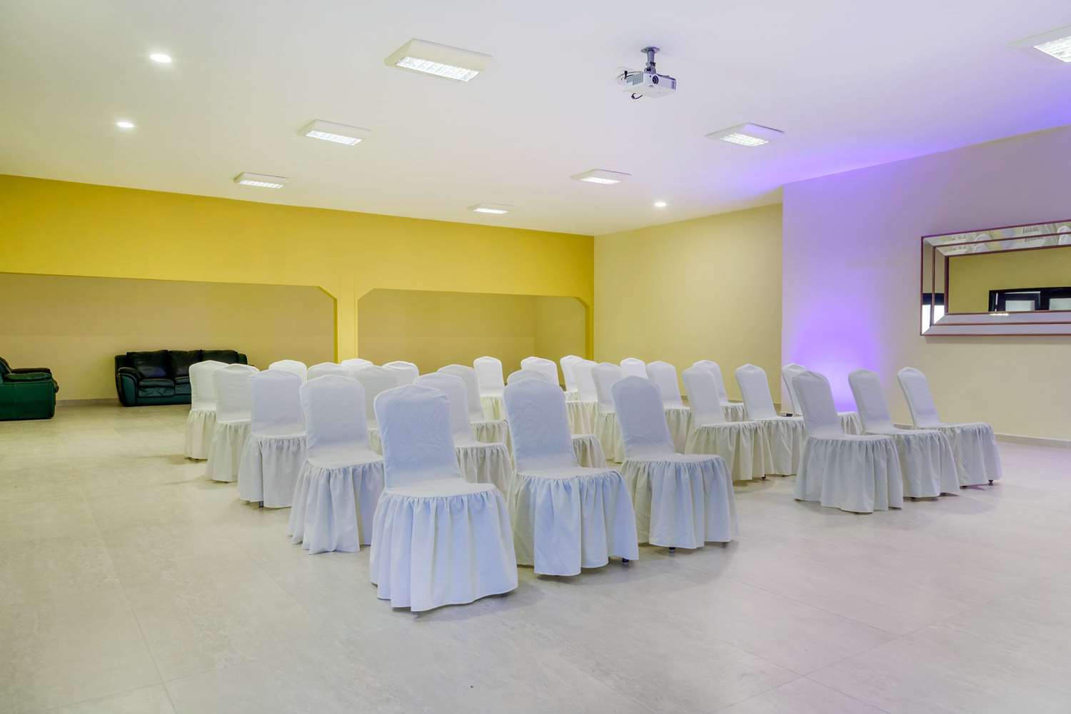 Comfort Inn Monclova 26/31