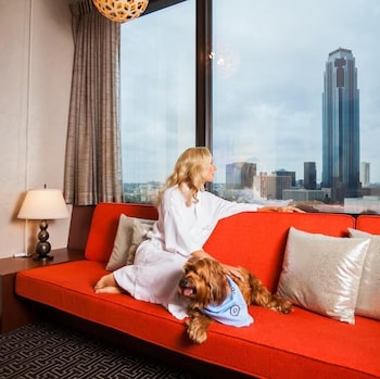 Hotel Derek Houston Galleria 61/83