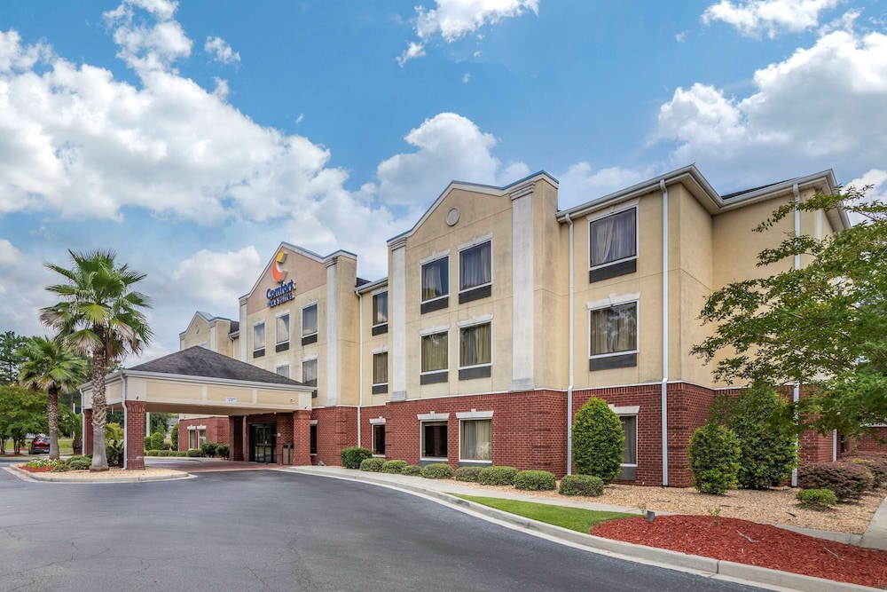 Comfort Inn Suites Statesboro 1/34