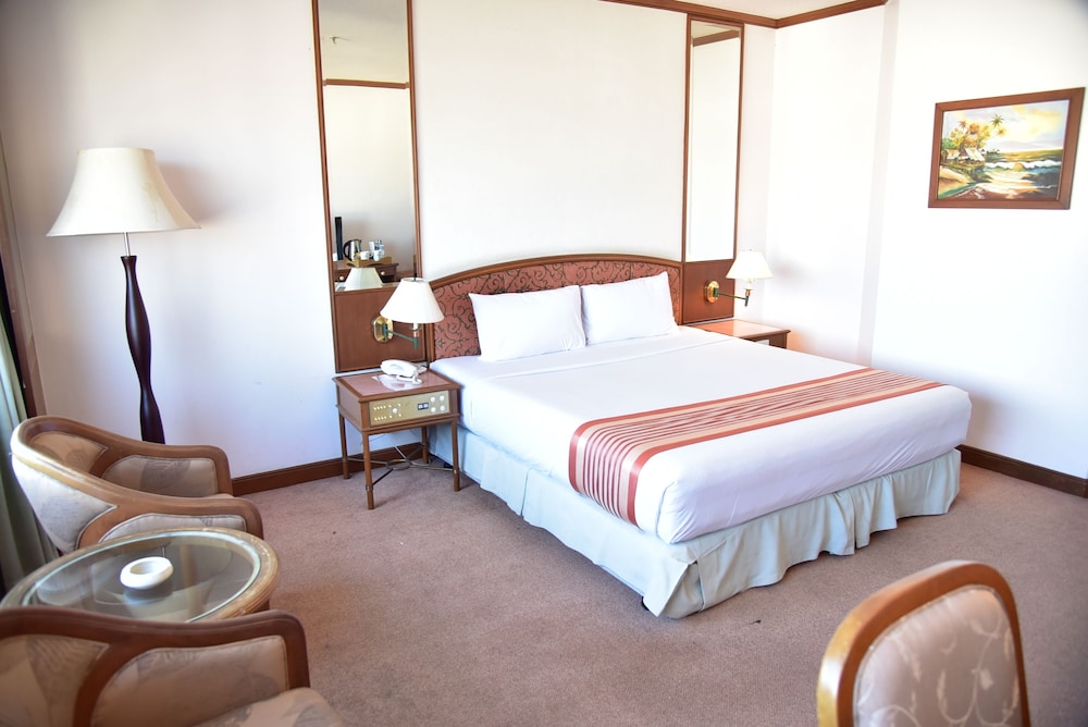The Regency Hotel Hatyai 24/50