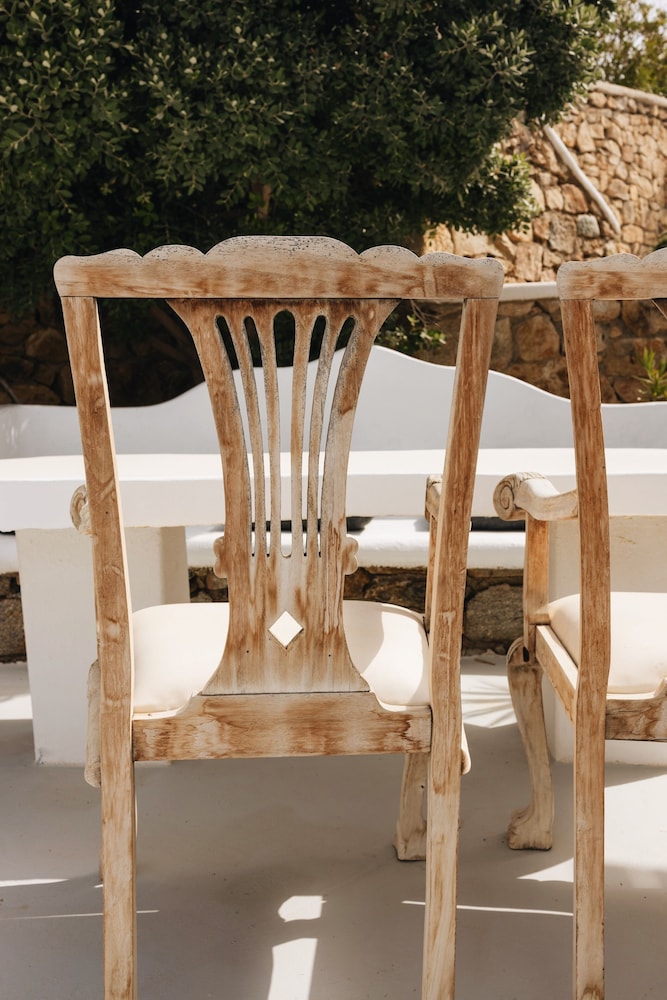 Mykonos Pantheon 38/50