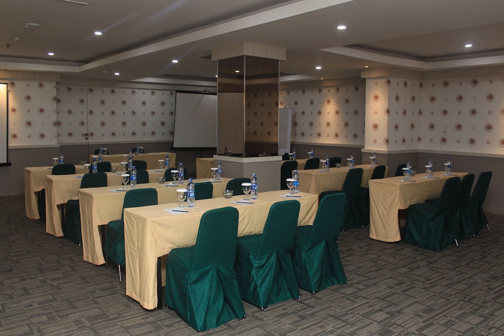 Swiss-Belinn Medan 52/54