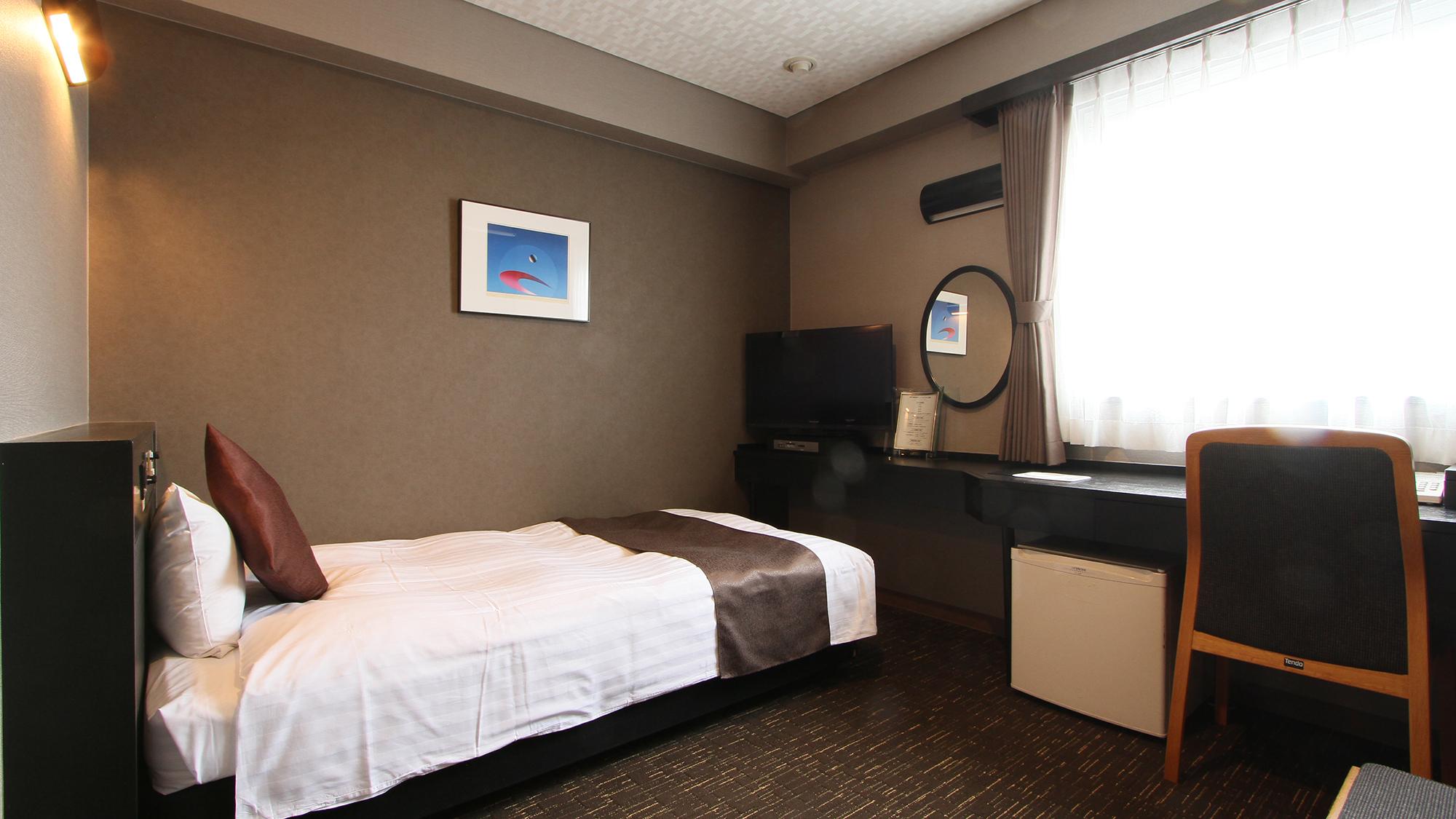 Semi Room, Semi Double Bed, City View, Small