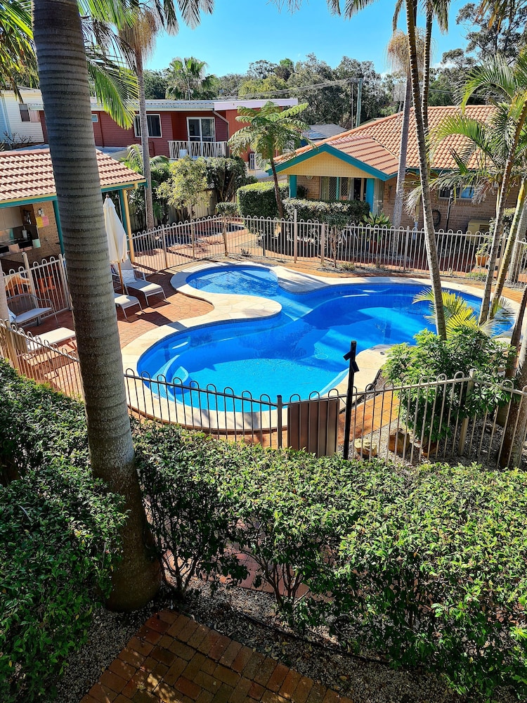 Beaches Serviced Apartments 12/46