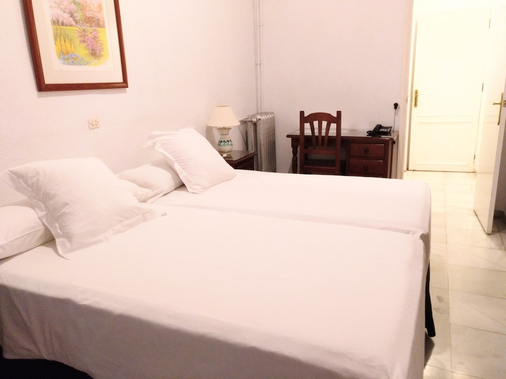 Hotel Simon 25/66