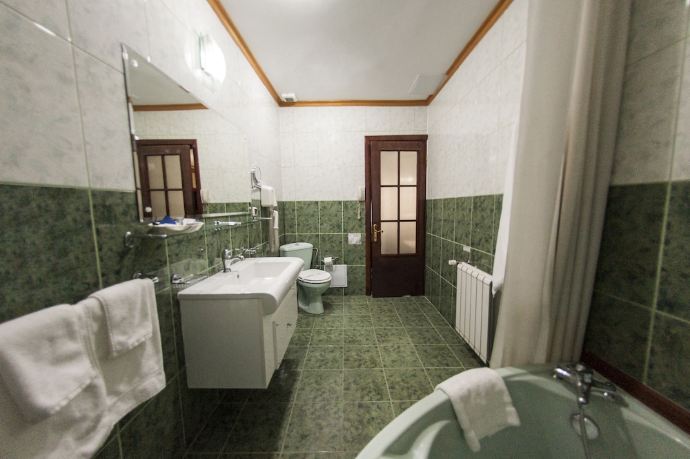 Bucharest Comfort Suites 50/66
