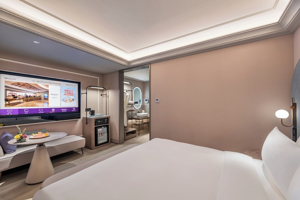 Mercure Ningbo Yinzhou 15/45
