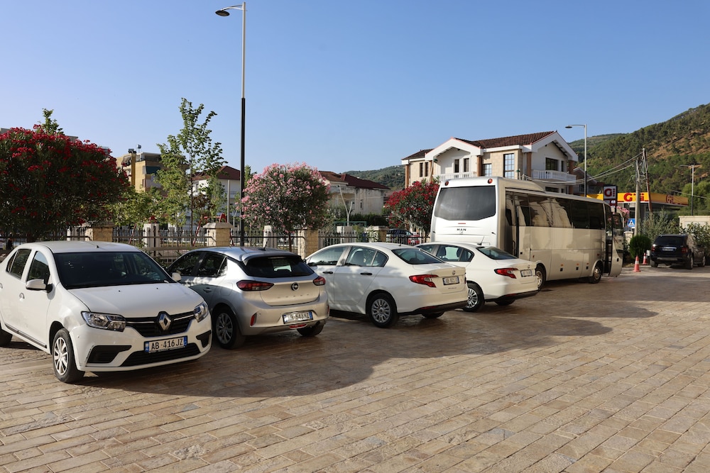 Hotel Colombo Berat 41/50