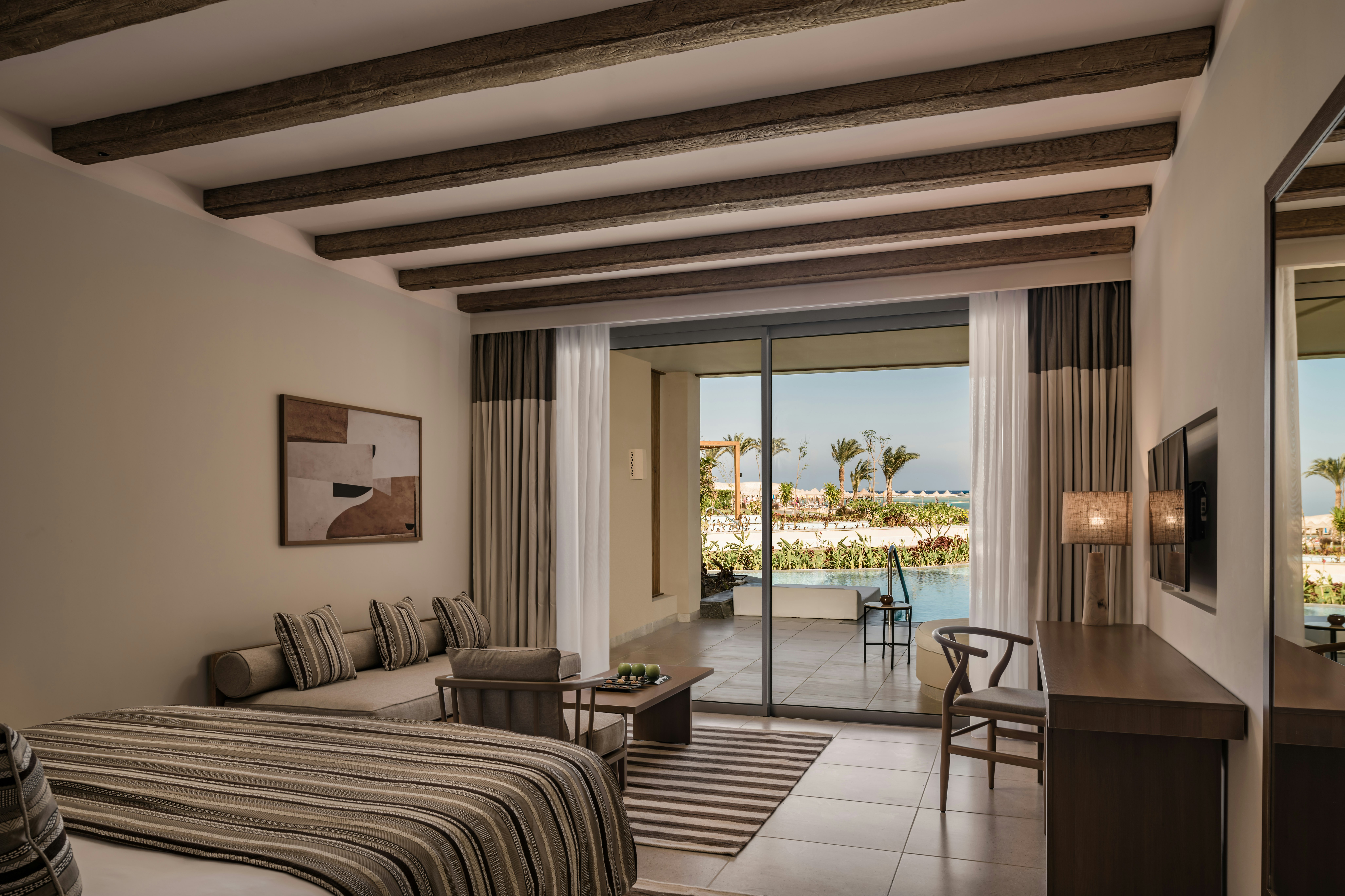 Swim Up, Superior, Double or Twin Bed