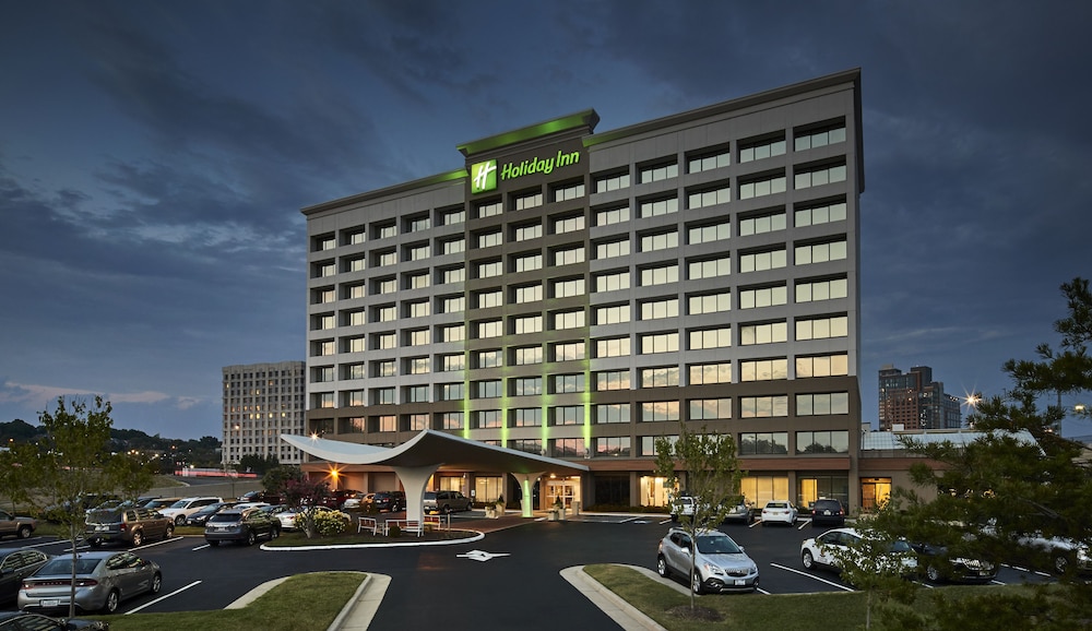 Holiday Inn Alexandria - Carlyle 1/51