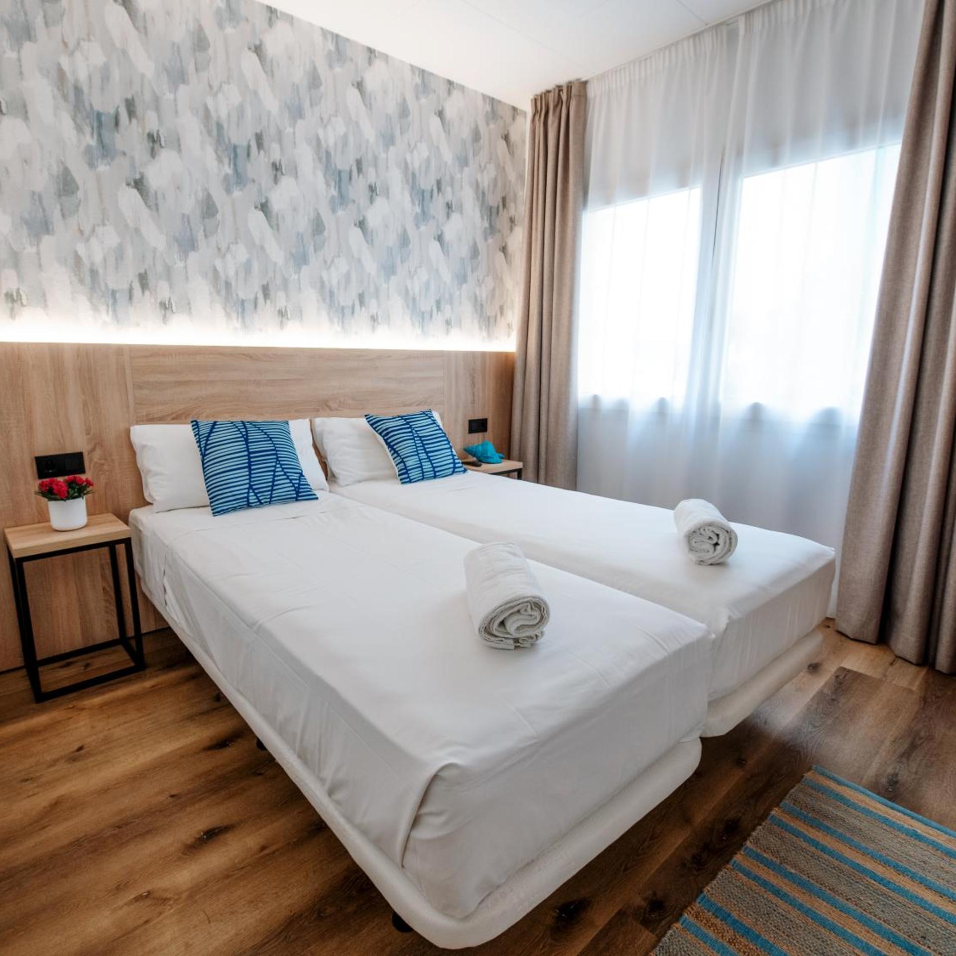 غرفة قياسية بسرير مزدوج أو سريرين منفصلين، Sweet Lloret Suites 2/10