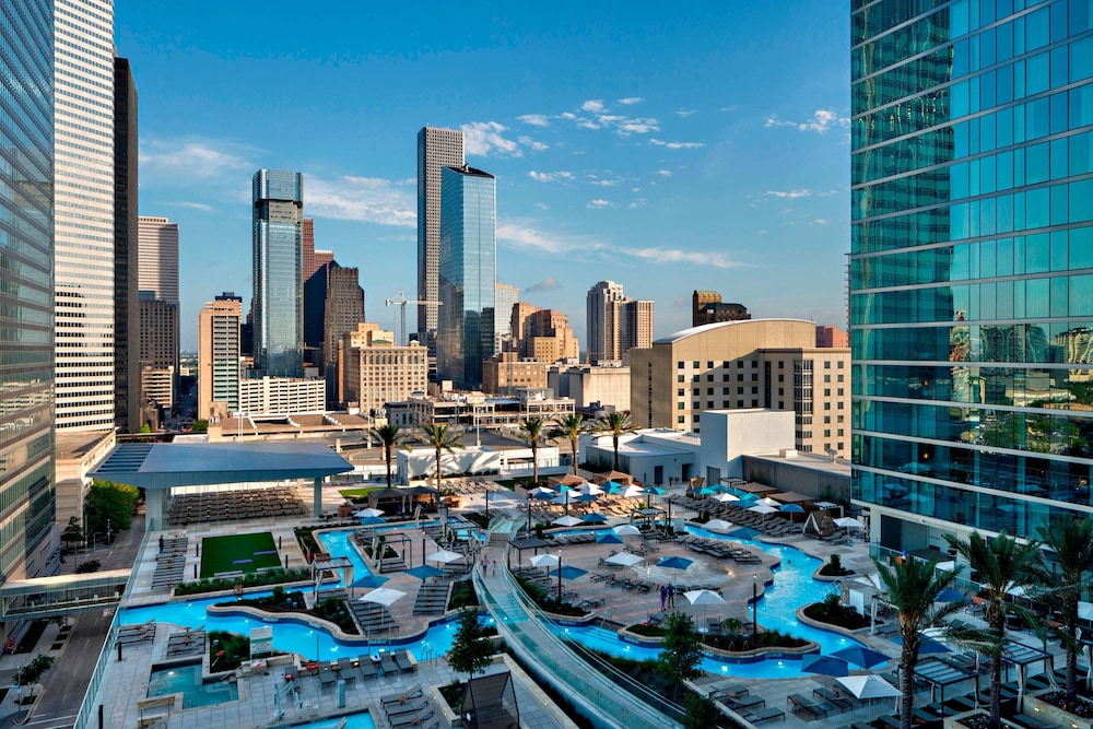 MARRIOTT MARQUIS HOUSTON 30/65