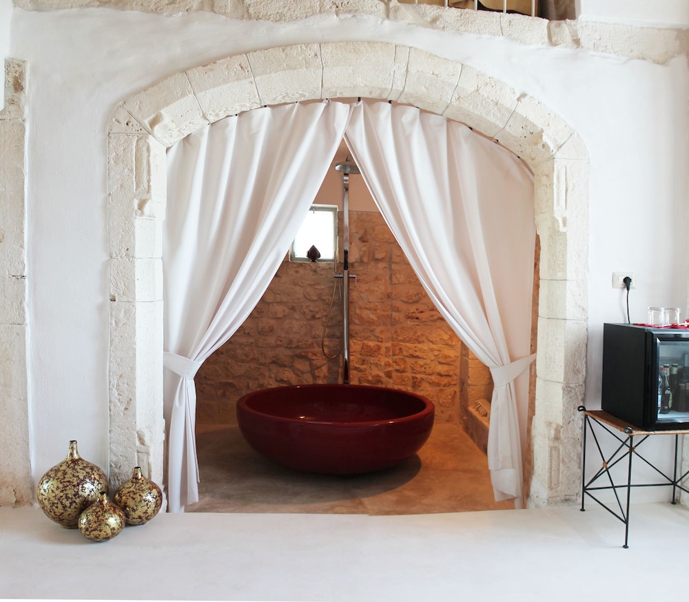 Palazzo Camarda 8/42