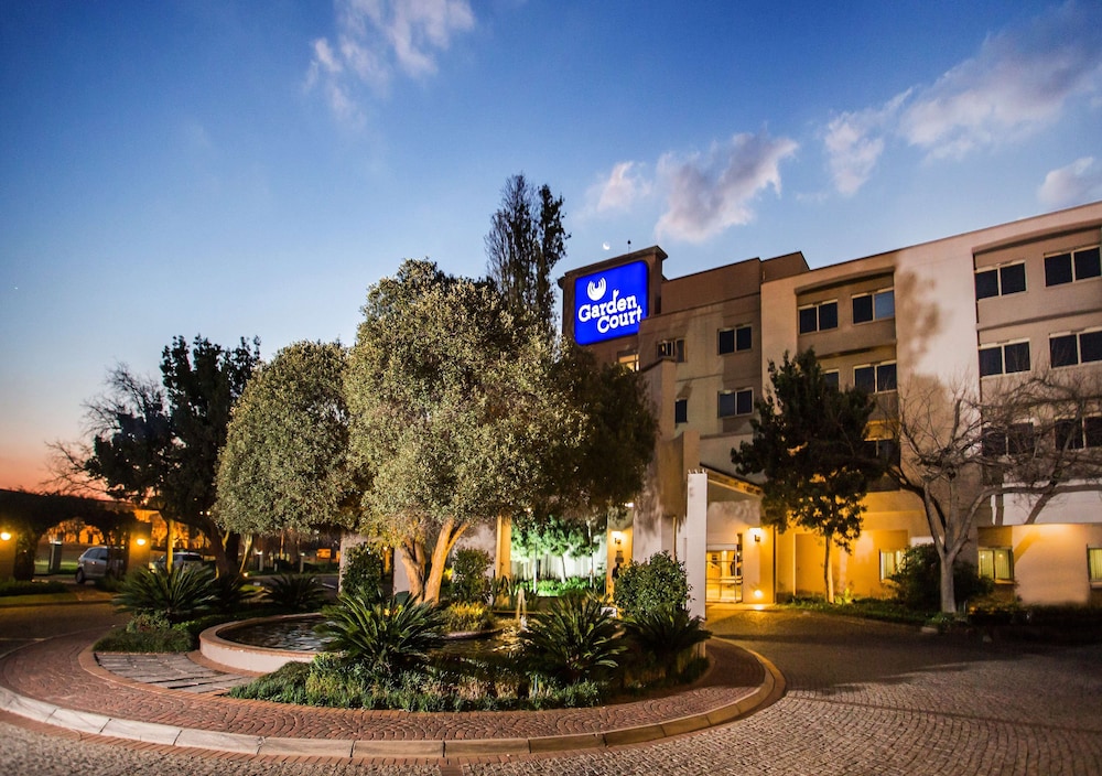 Garden Court Eastgate 6/34