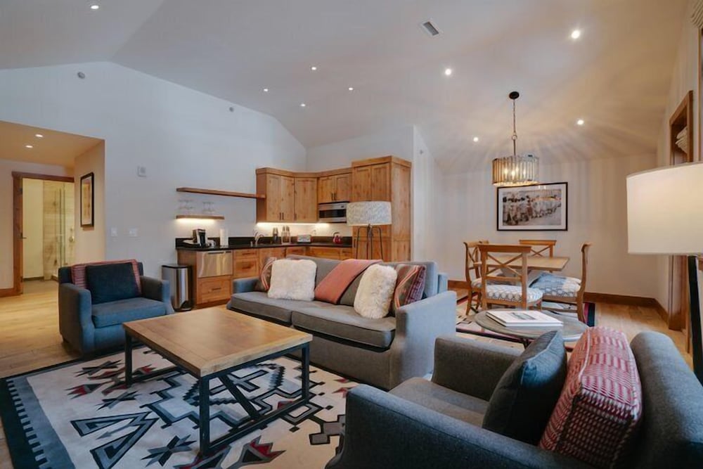 The Blake At Taos Ski Valley 25/42