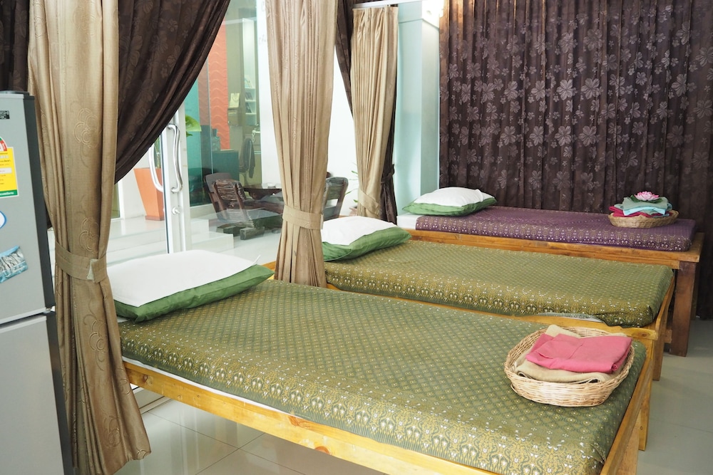 Baron Beach Hotel 36/73