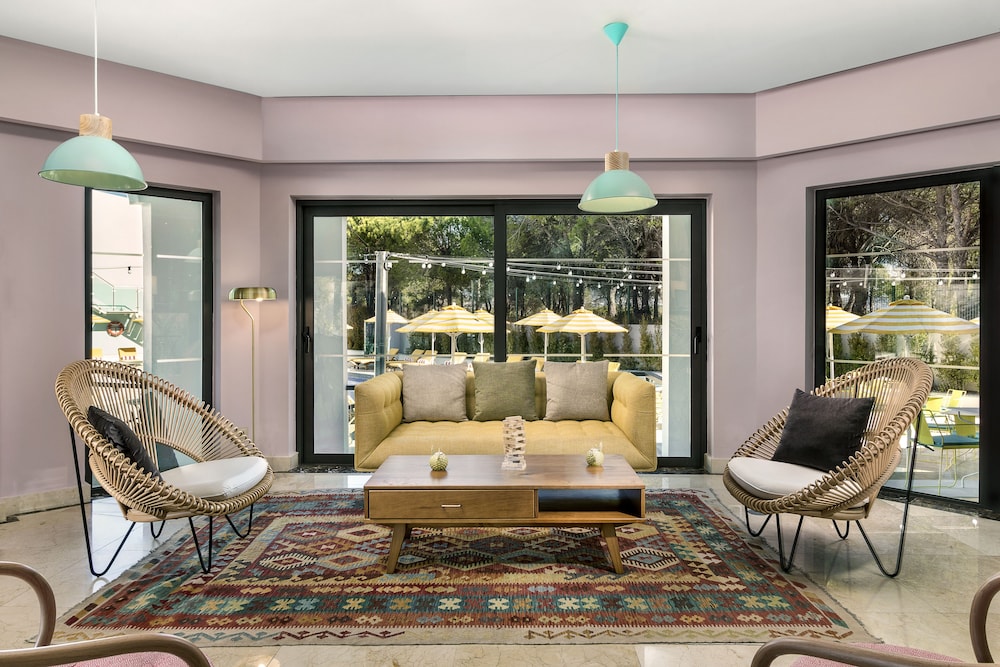 The Magnolia Hotel 41/59