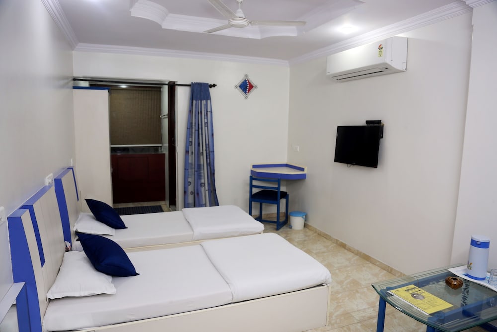 Hotel Jyoti 32/49
