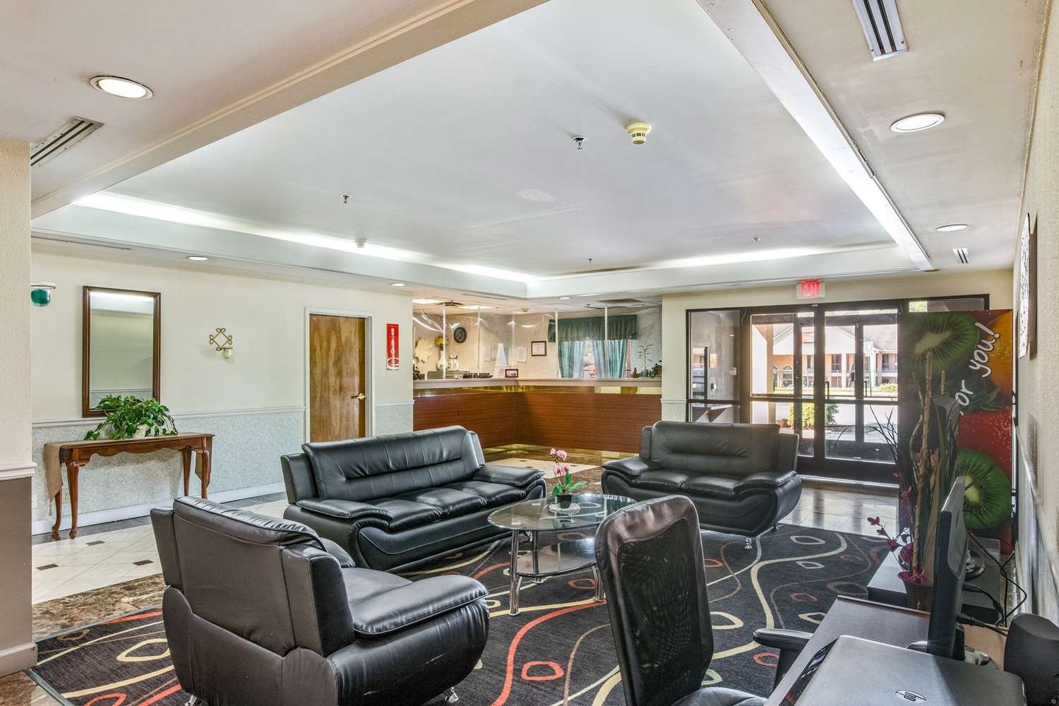 Econo Lodge Inn & Suites Marietta near Dobbins ARB 30/45