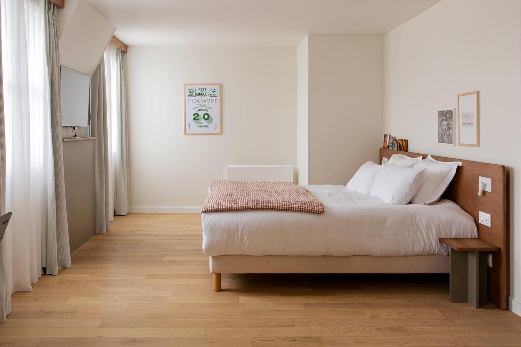 Studio, Apartment