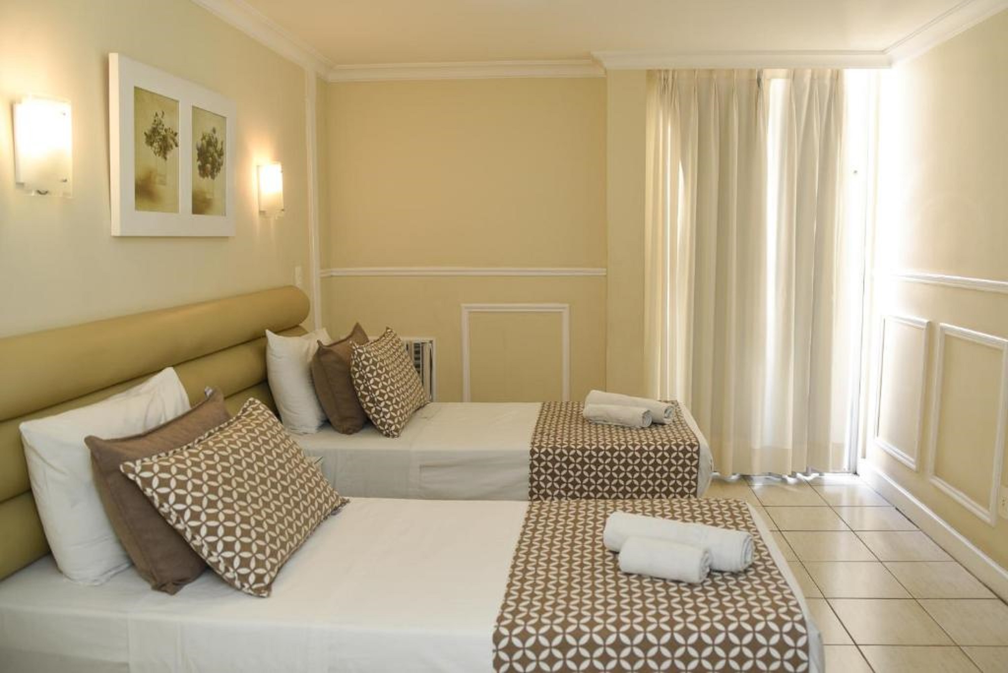 Standard, Twin Beds