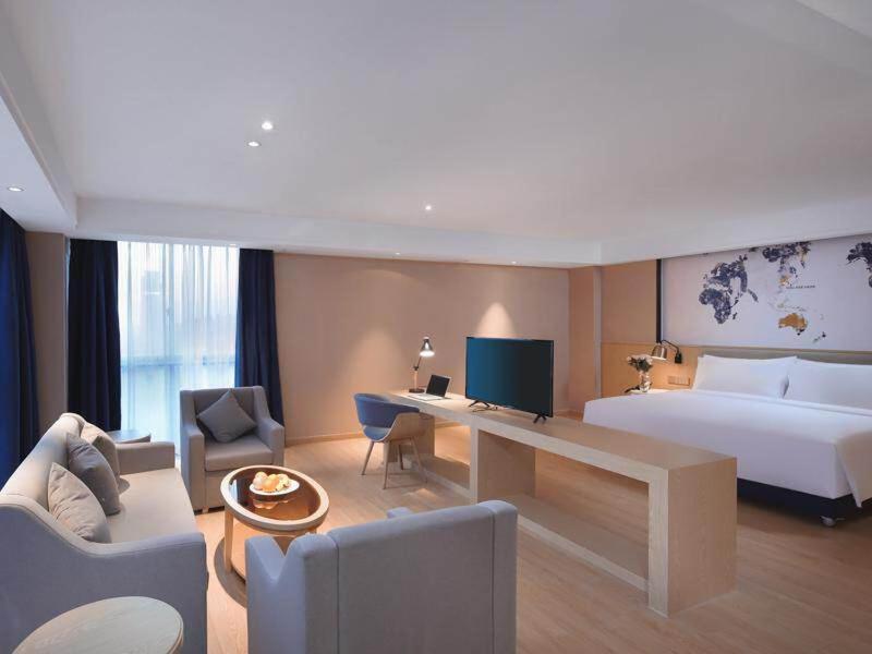 Kyriad Marvelous Hotel (Suzhou Wujiang People's Square) 14/29