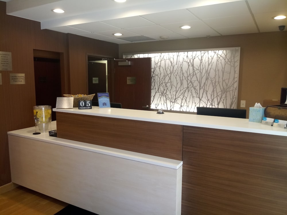 Fairfield Inn Suites Denver Tech Center South 6/33
