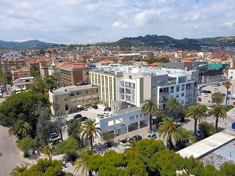 Hotel Calabresi 4/48