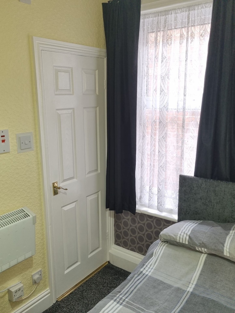Trentham Private Hotel 44/50