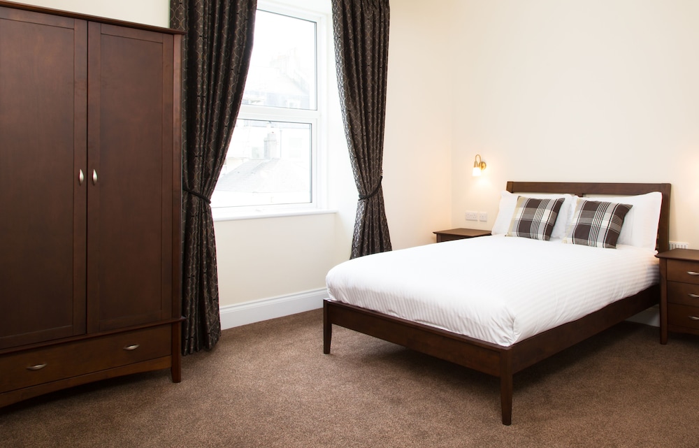 The Grosvenor Plymouth 29/64