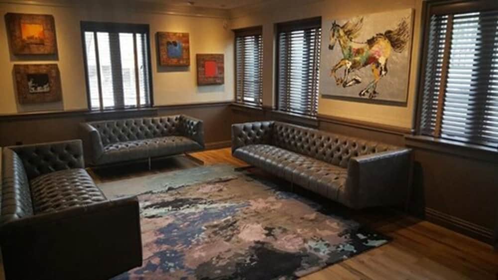 East Norwich Inn-Oyster Bay, Long Island, NY 33/54