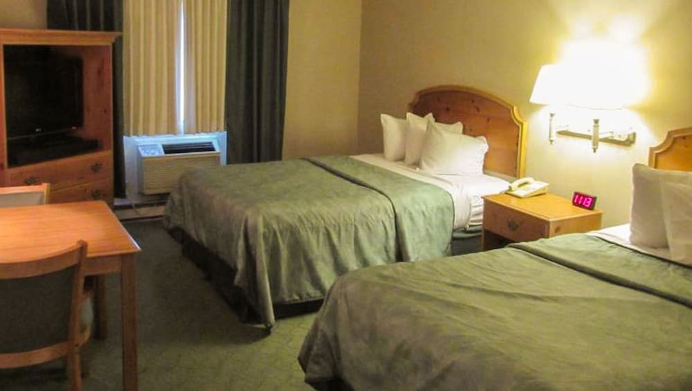 Magnuson Grand Pioneer Inn And Suites 12/48