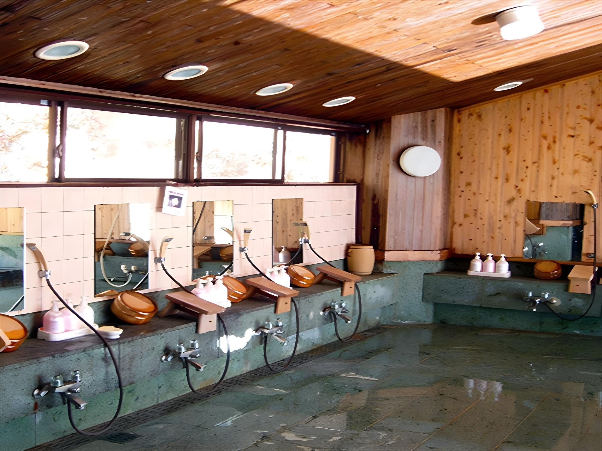 Yugawara Onsen Kamata 15/28