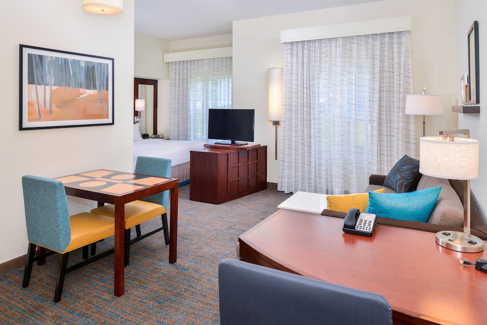 Residence Inn by Marriott Harrisonburg 36/52