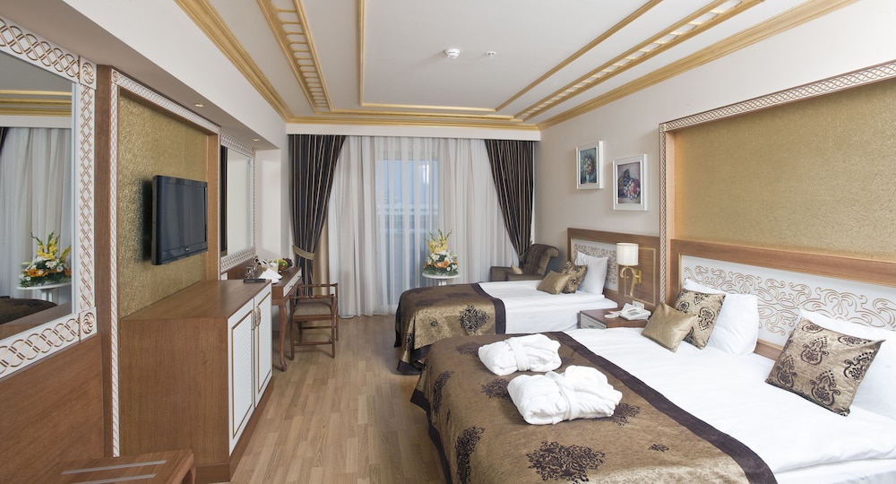Diamond Excellence Resort & Spa 18/65
