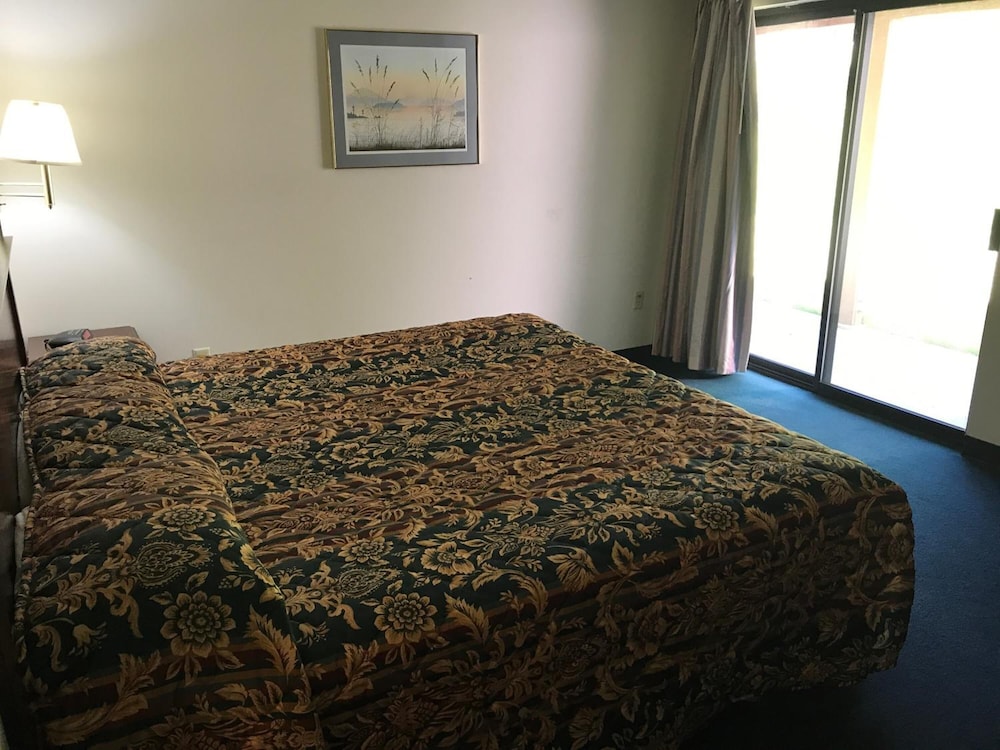 Sequim Bay Lodge 13/43