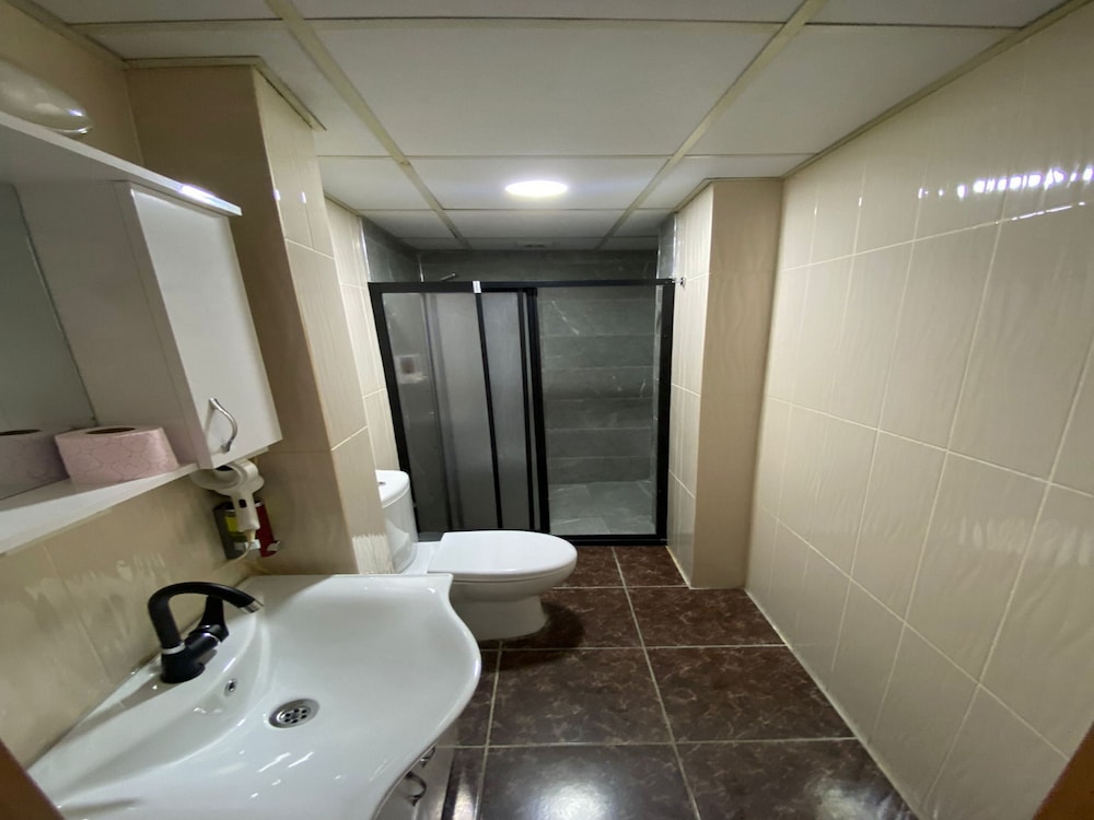 Airport Best Hotel 25/27