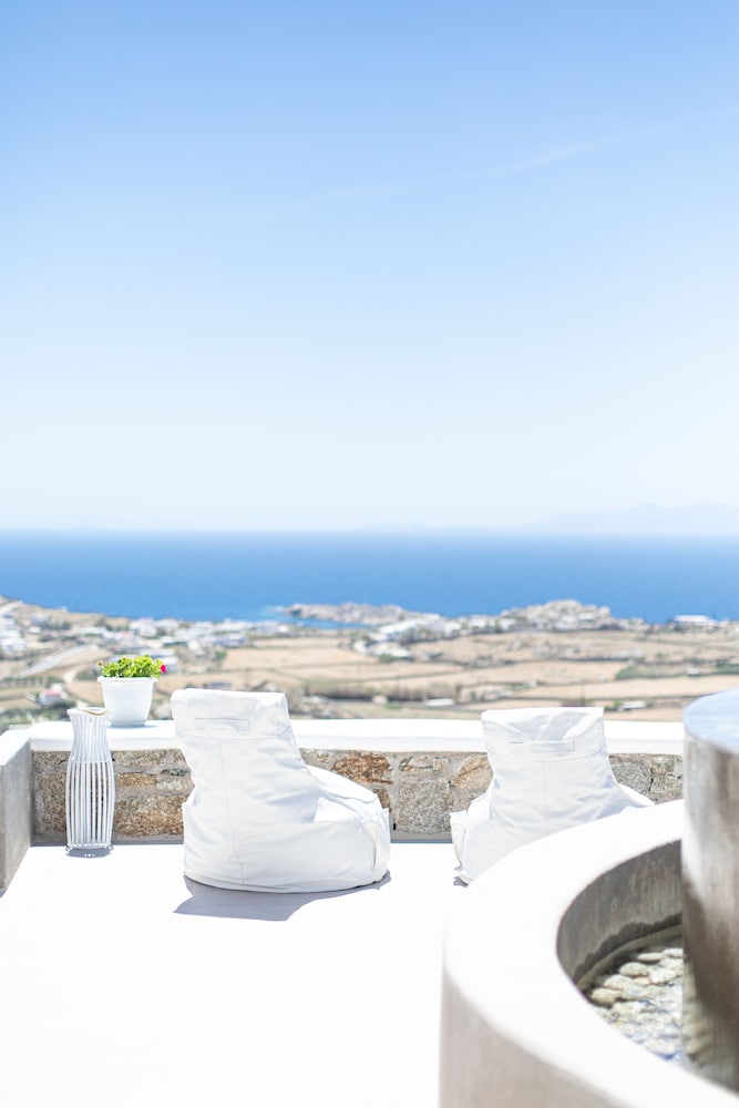 Sea & Stone Residence 34/50