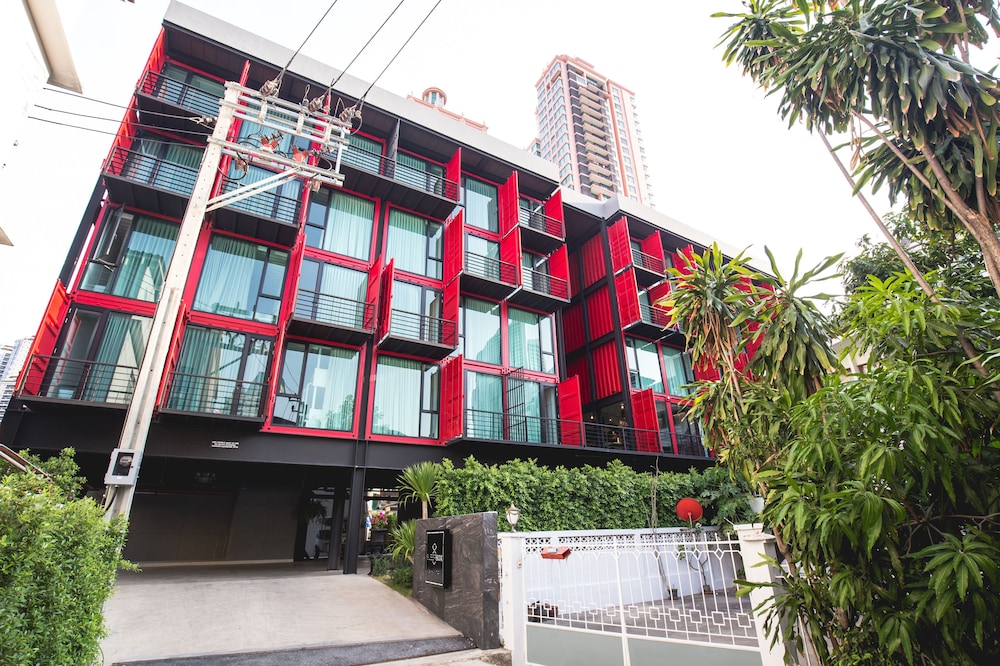 Sleepbox Sukhumvit 22 5/62