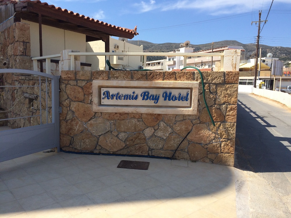 Pleasure Beach Hotel 28/32