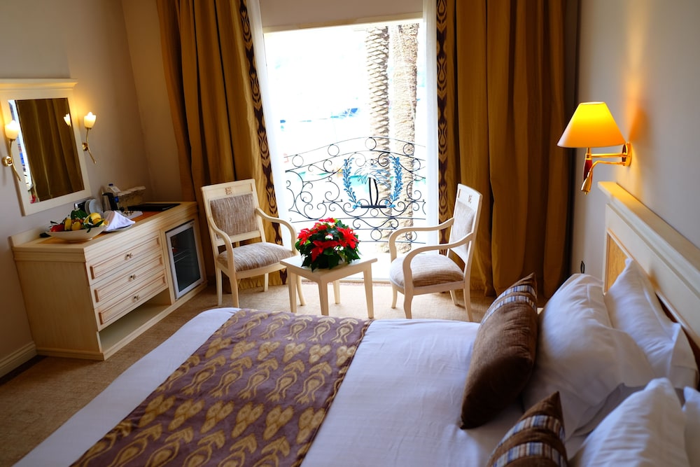 Ece Saray Marina Resort 24/38