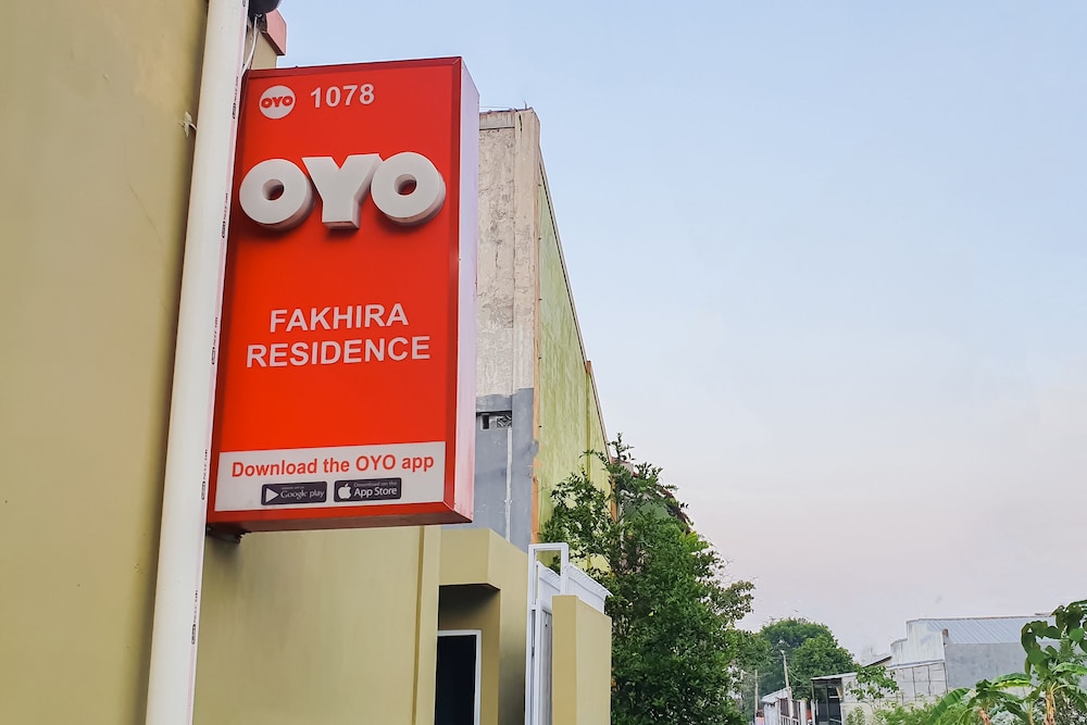 OYO 1078 Fakhira Residence 10/31