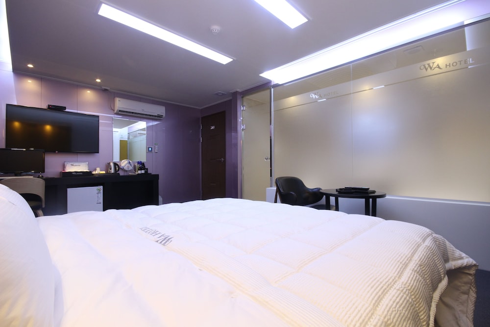 Wa Hotel Nampo 11/64