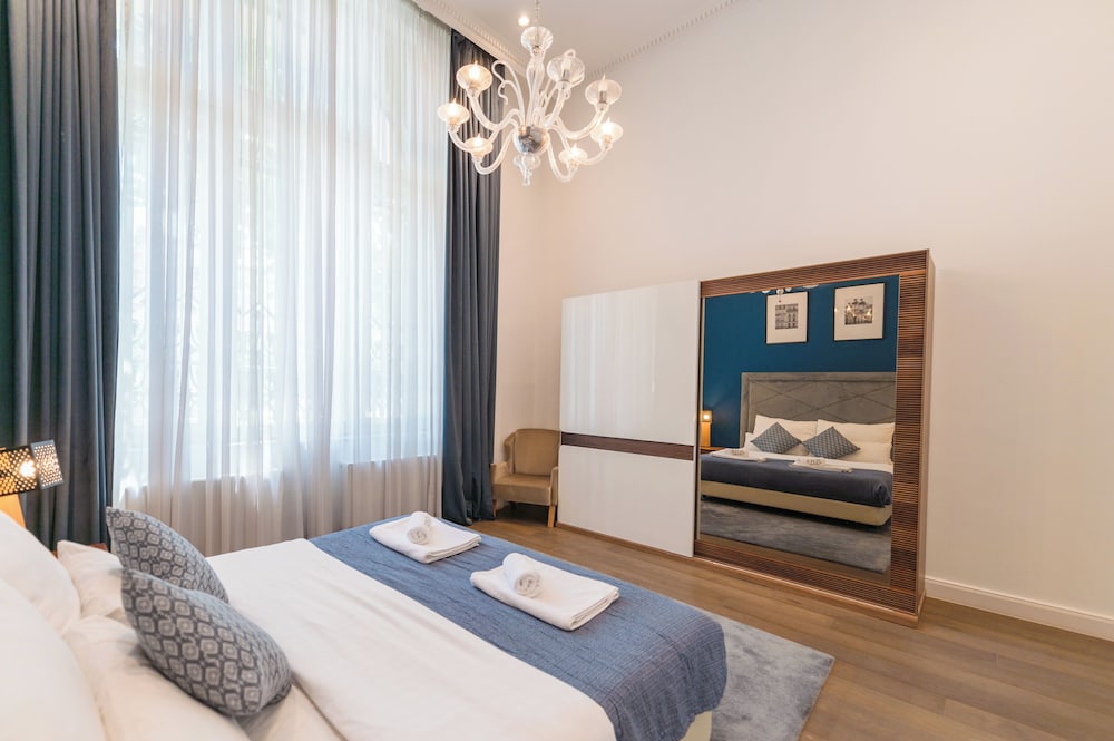 Utto Luxury Suites 23/54