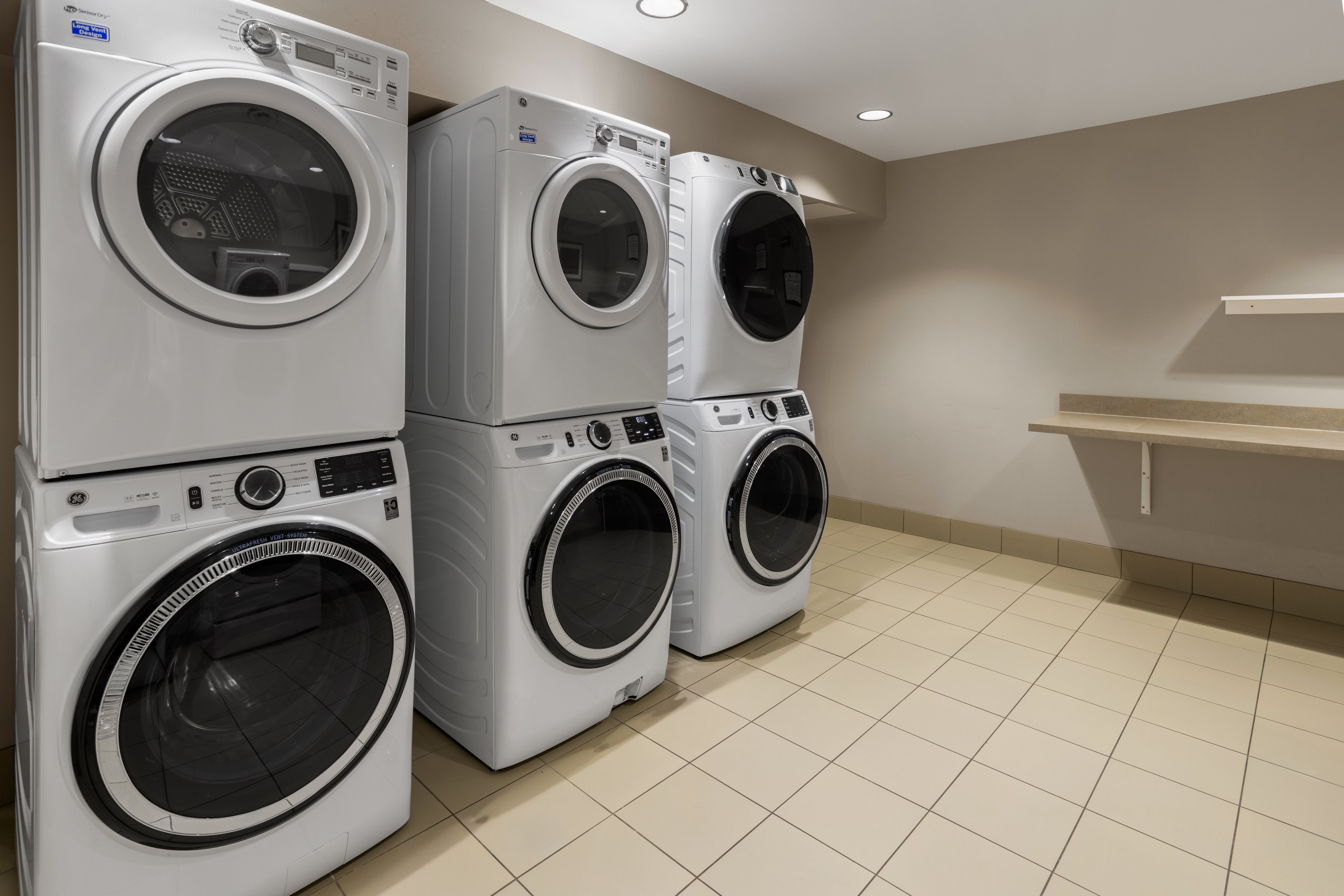 STAYBRIDGE SUITES MIAMISBURG 41/78