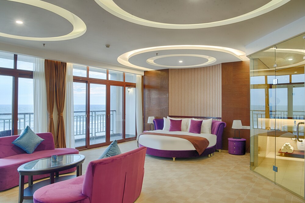 Jie Jie Beach Hotel 12/45