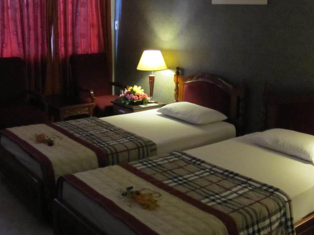 Trung Mai Hotel 10/65