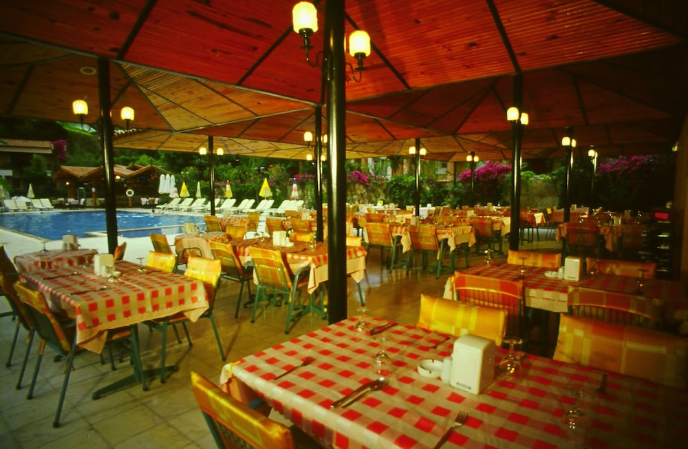 Perdikia Beach Hotel 35/44