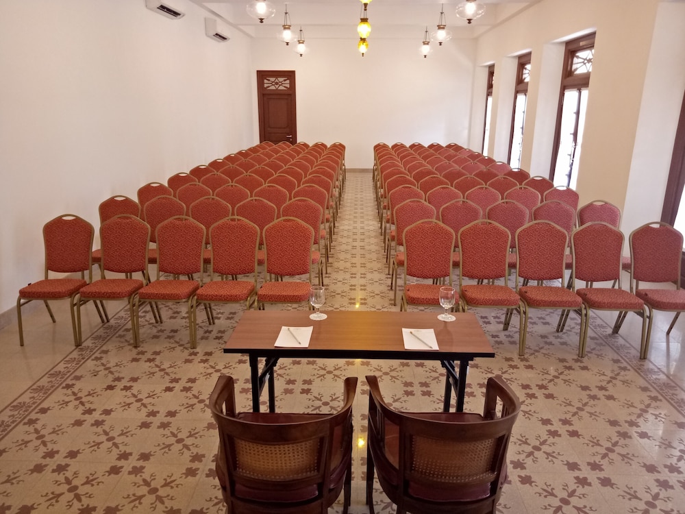Daroessalam Hotel 28/49