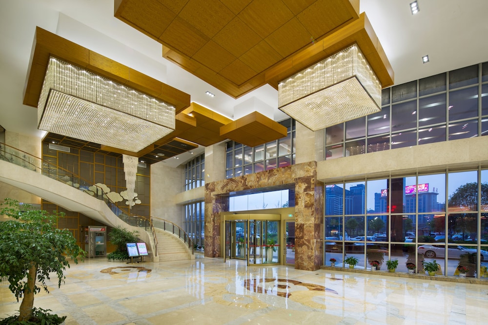 Zhangjiajie Huatian Hotel 3/62
